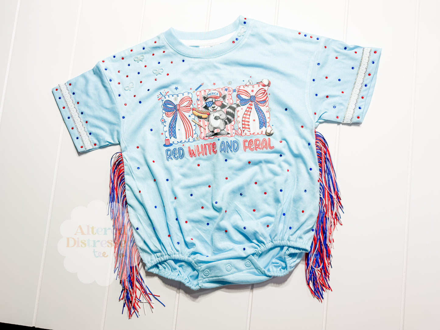 Red white and feral with bows