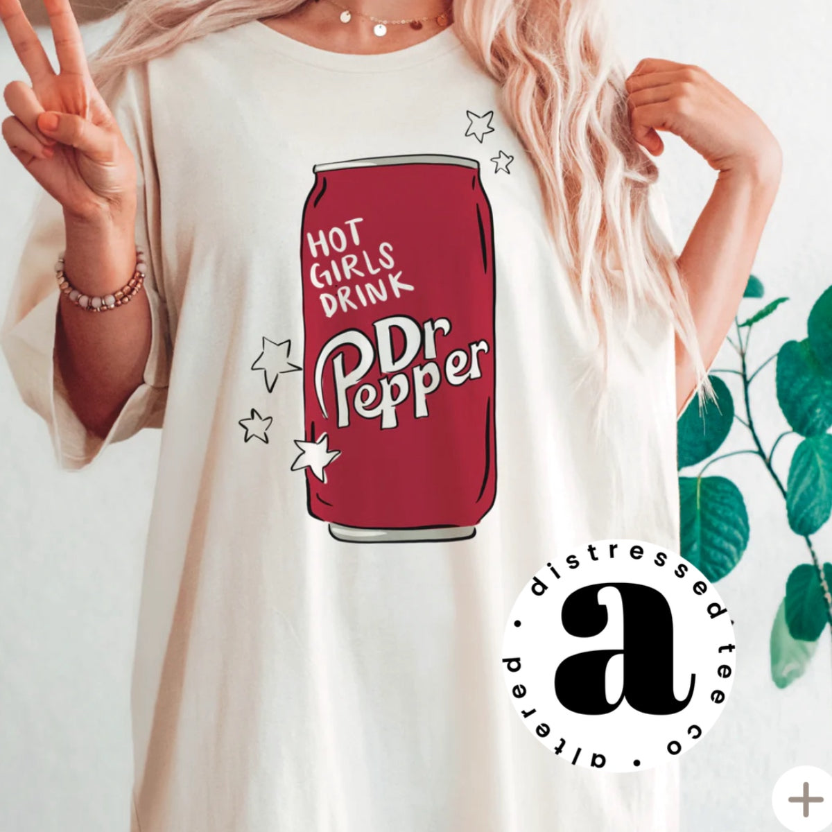 Hot girls drink Dr  Pepper